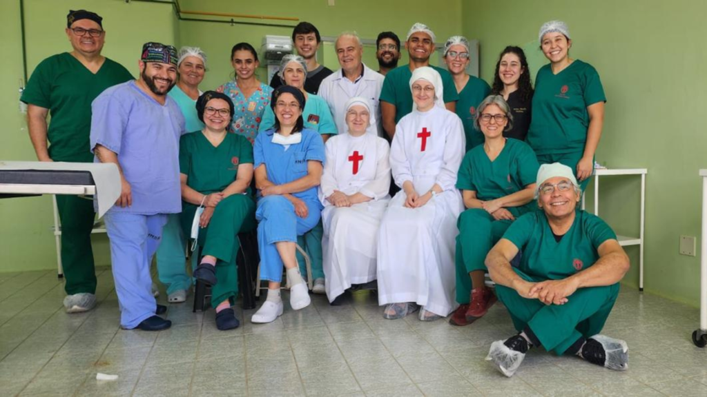 Mutirão de Resende Costa: Uma Força-Tarefa de Solidariedade e Dedicação